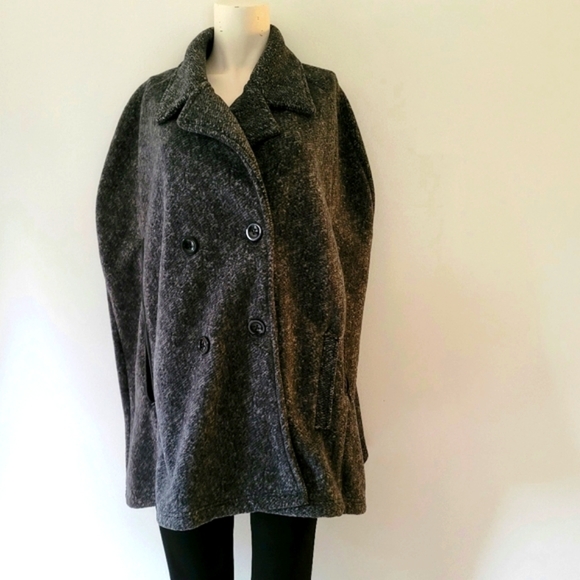 Marina Luna Jackets & Blazers - Marina Luna Women's Double-Breasted Sleeveless Cape Coat Size L/XL